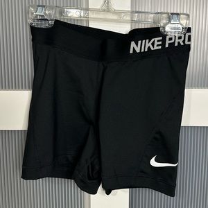 Women’s Nike Pro dry fit shorts